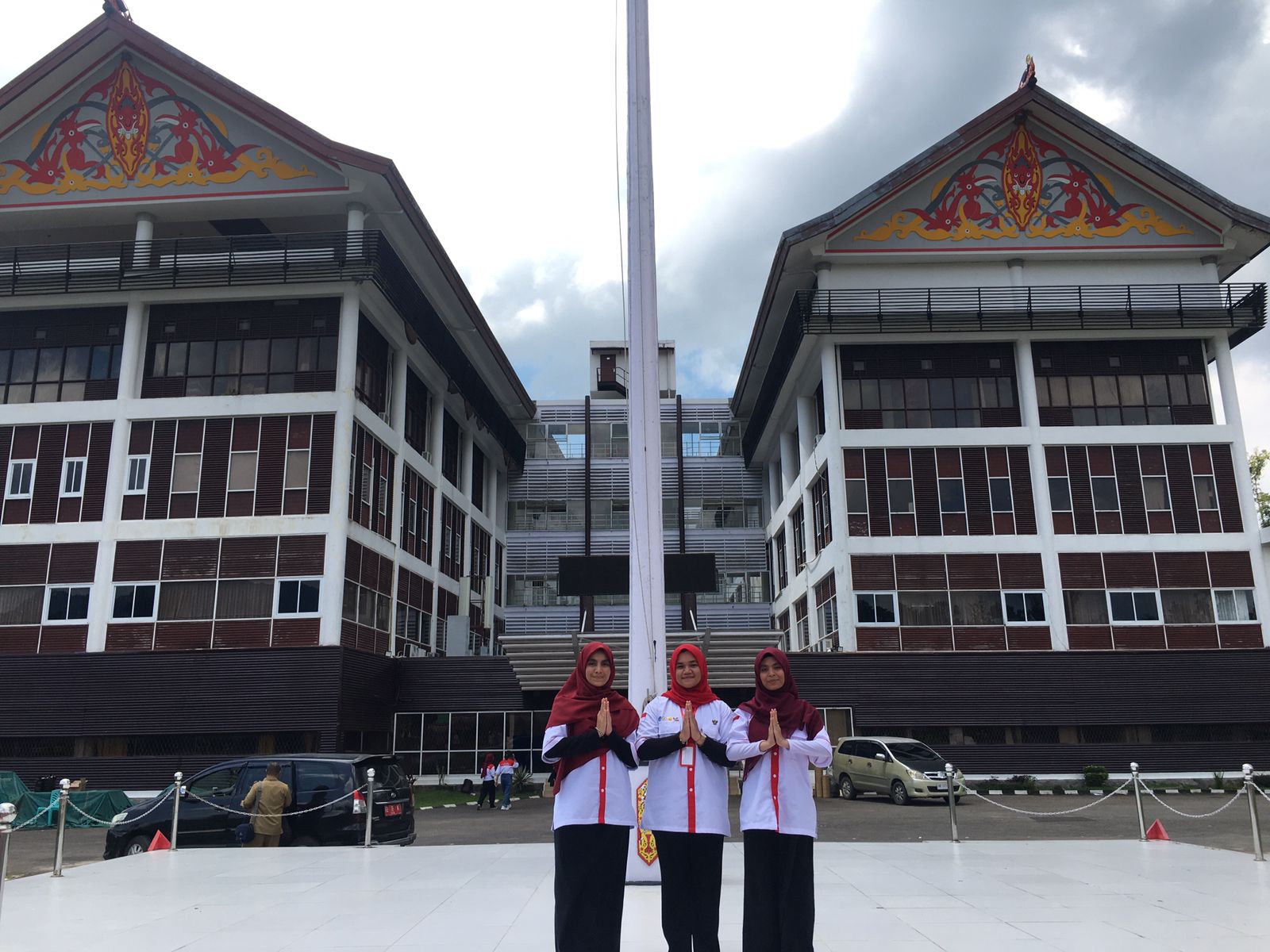 Penyambutan Bupati Kabupaten Bengkayang dan Sambas Dalam Kegiatan Penempatan Rombongan Mahasiswa KKN Kebangsaan XI