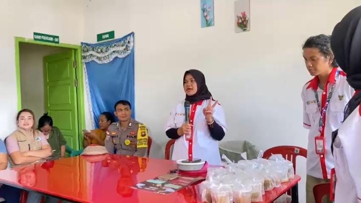 Mahasiswa KKN Kebangsaan USK Sosialisasikan Pencegahan Stunting di Kalimantan Barat
